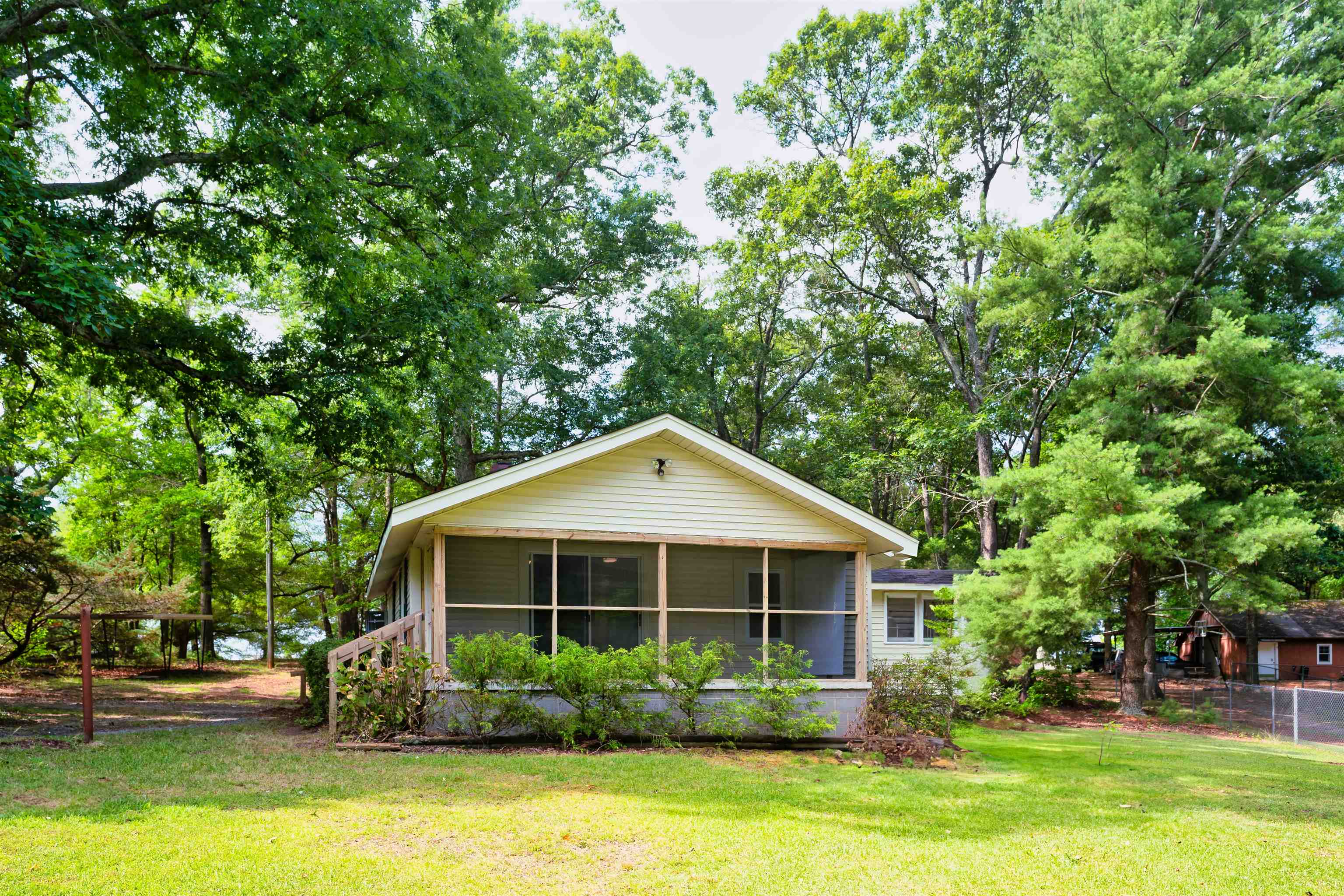 523 Edwards Road