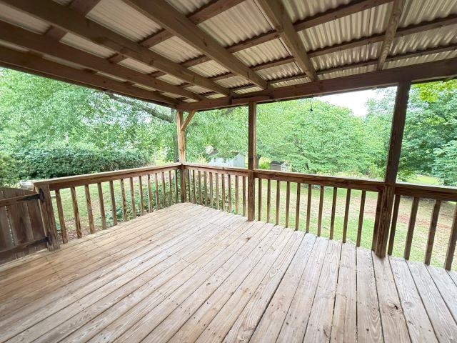 390 Abernathy Road