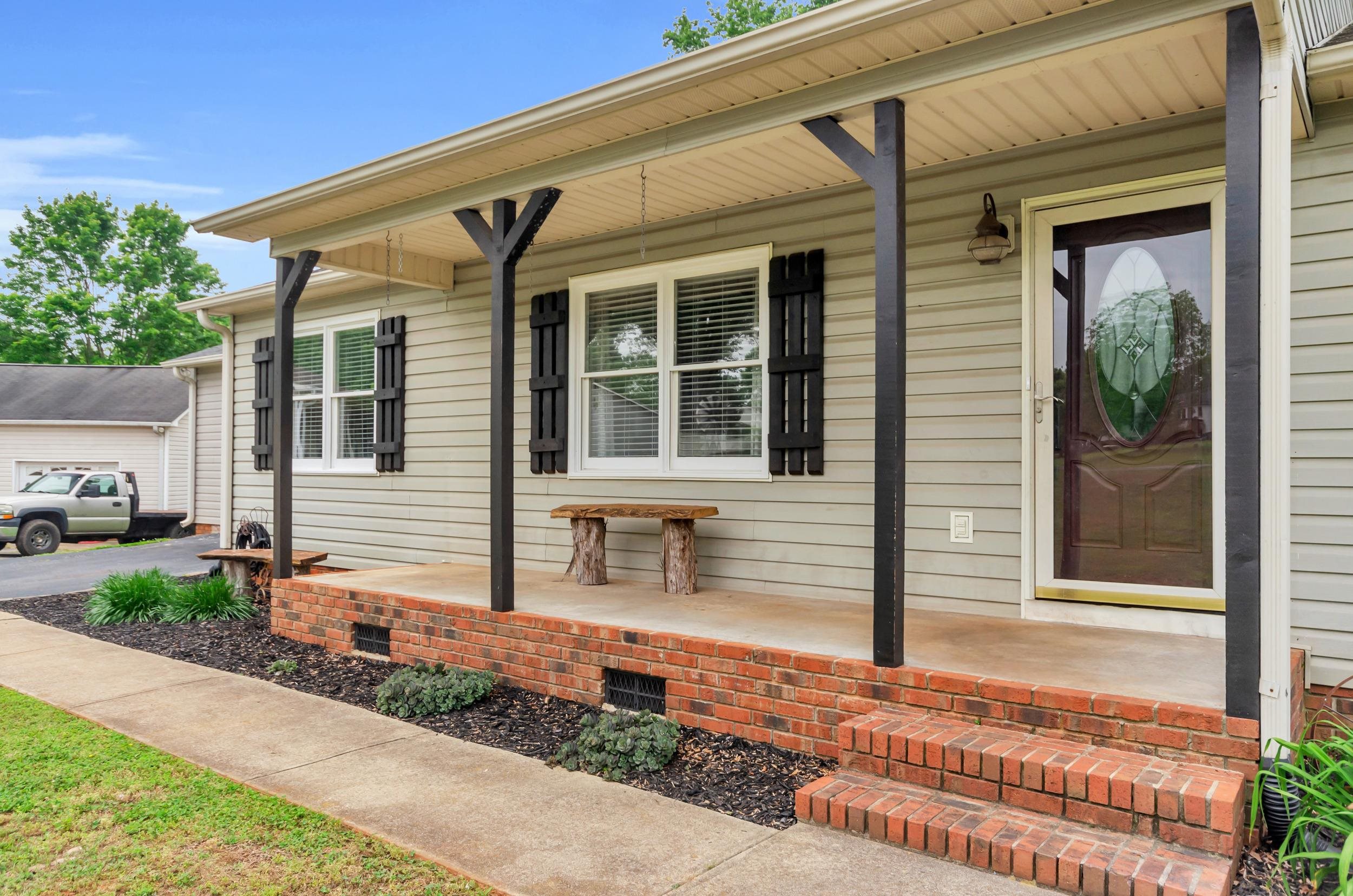131 Seay Place Drive