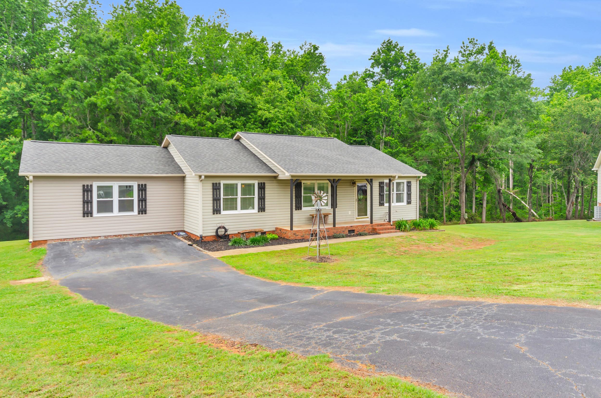 131 Seay Place Drive