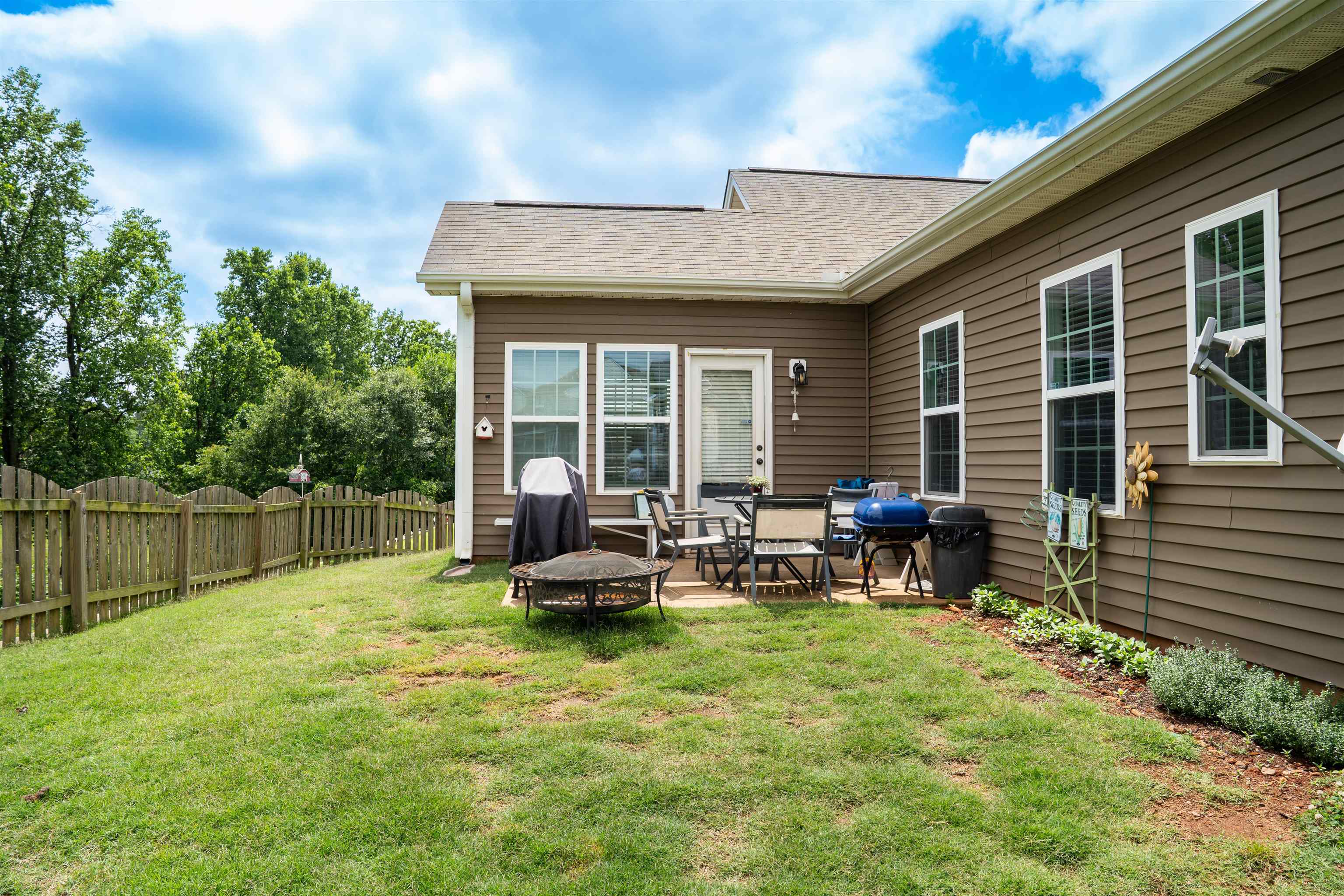 175 Castleton Circle