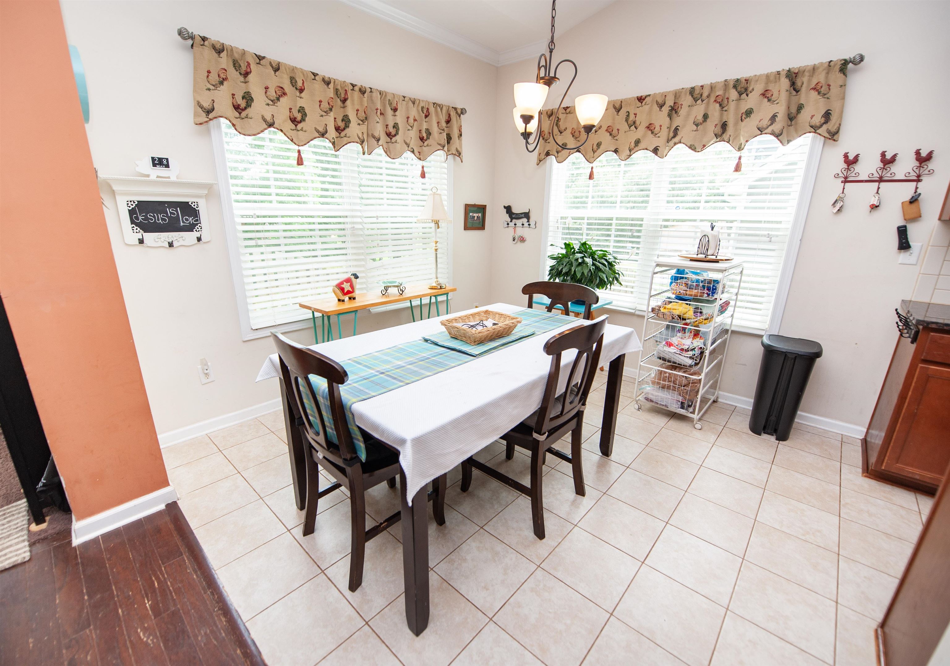 175 Castleton Circle