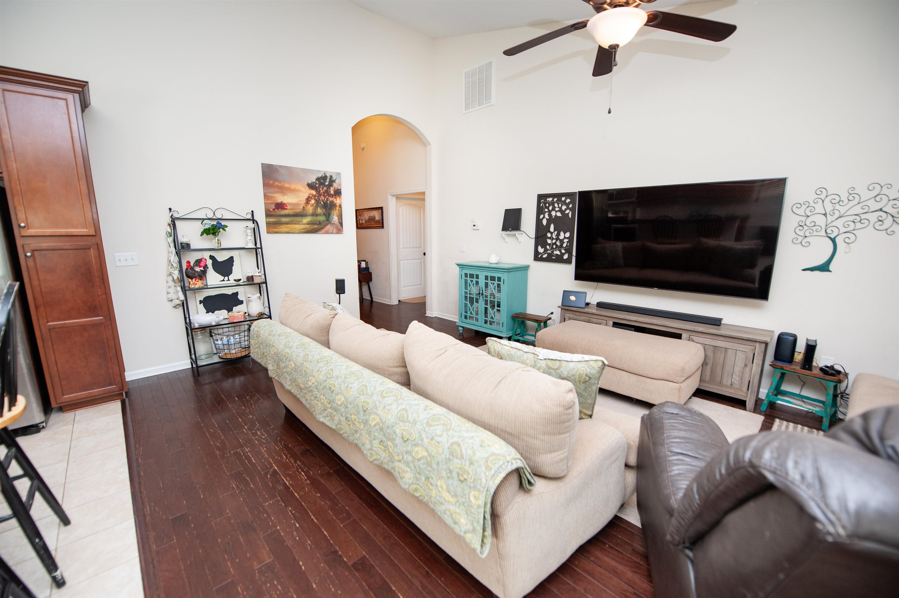 175 Castleton Circle