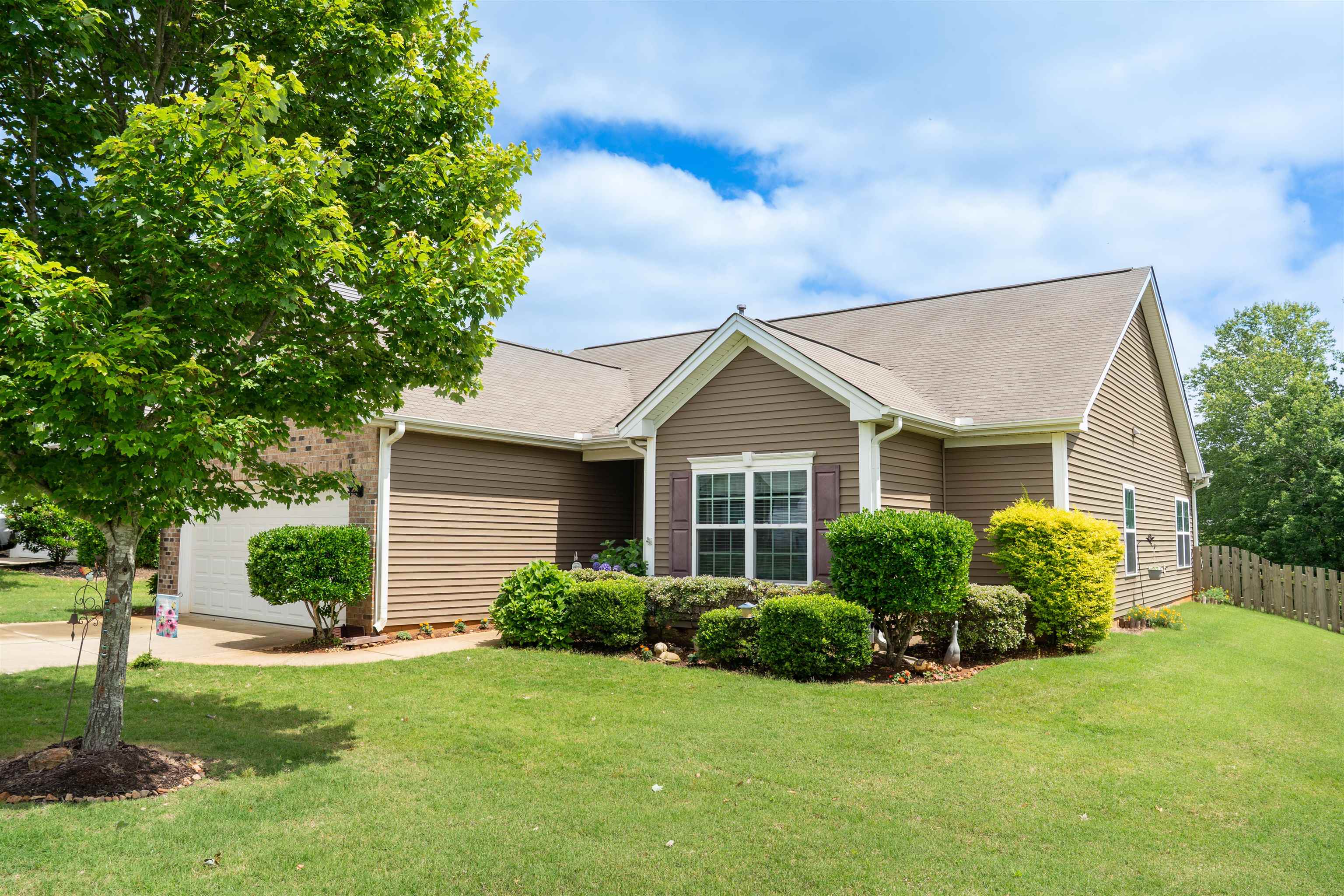 175 Castleton Circle