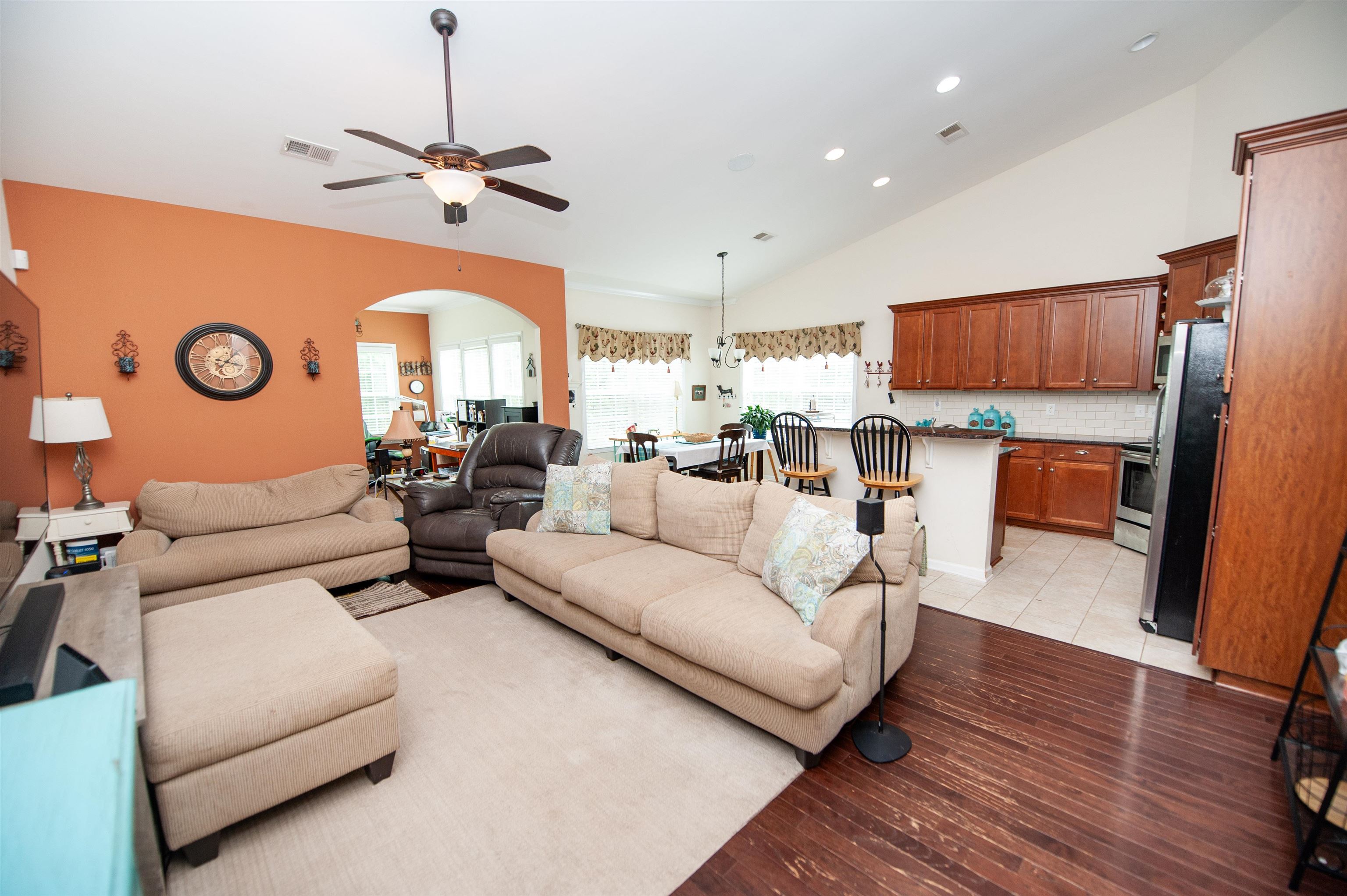 175 Castleton Circle