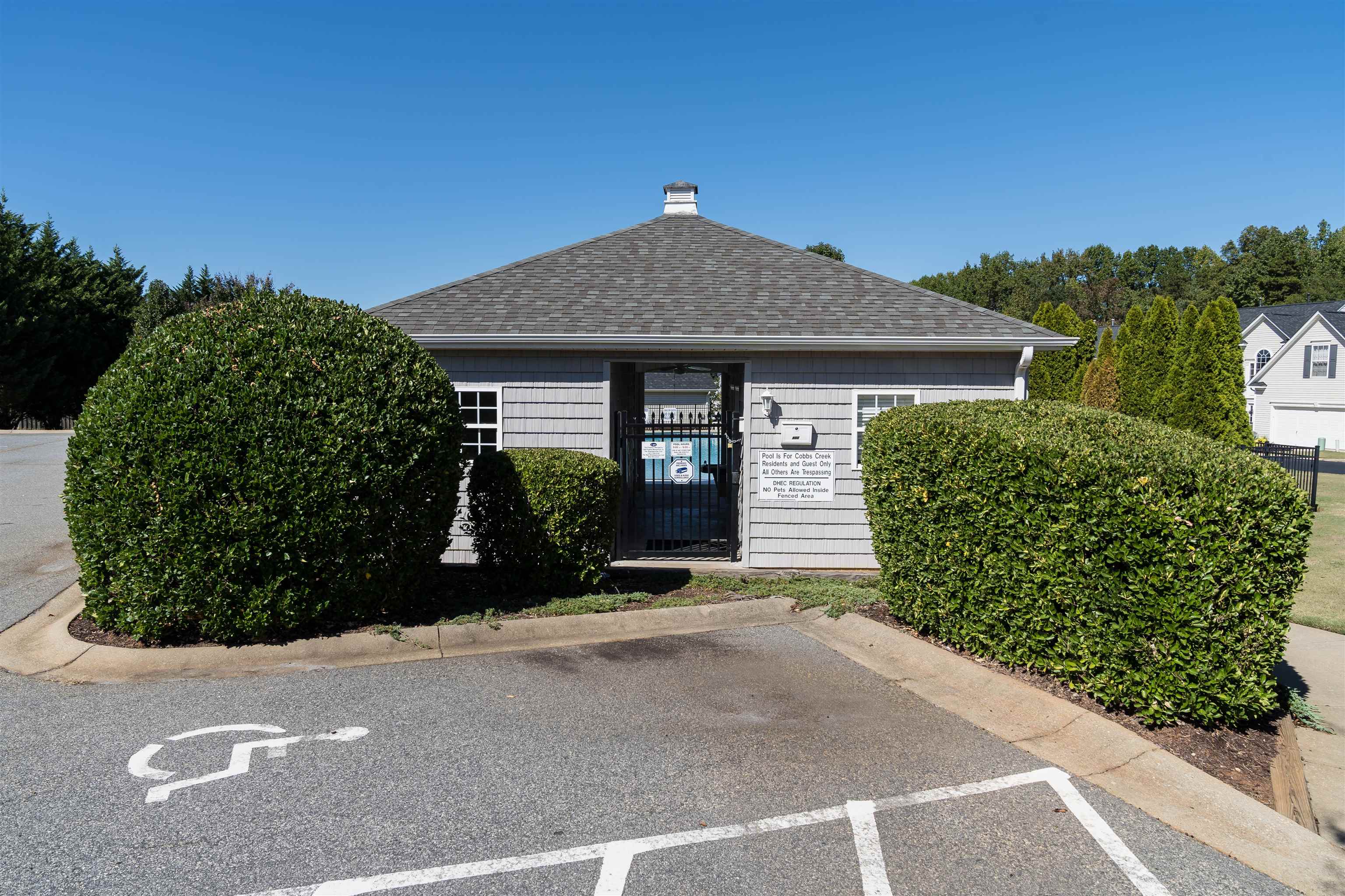 175 Castleton Circle