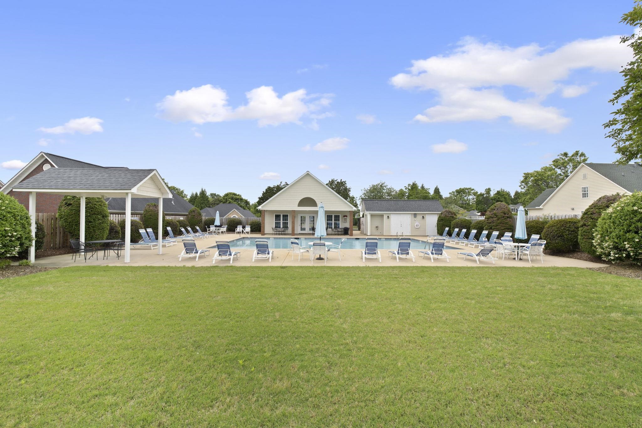 436 Rambling Rose Way