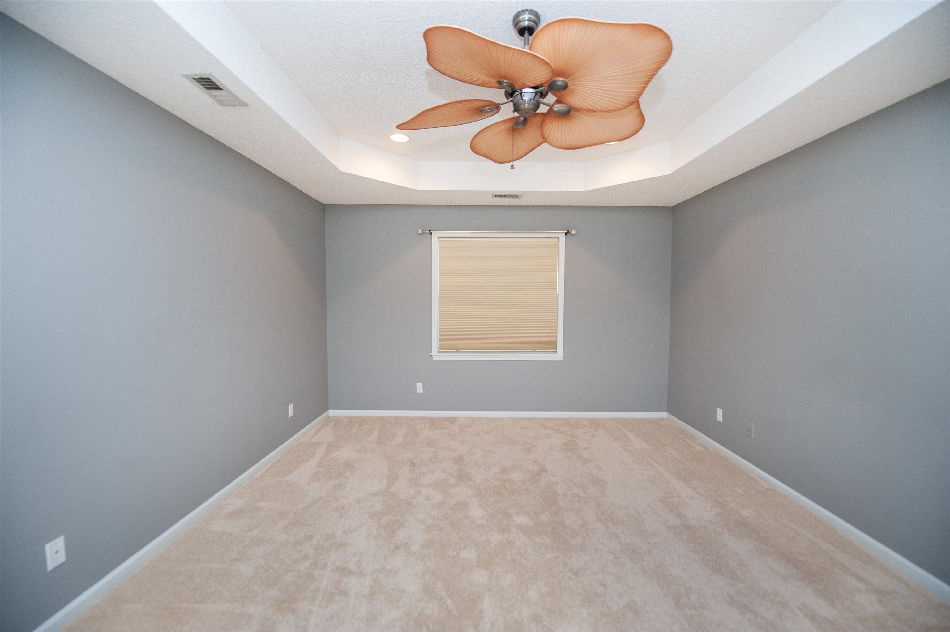 372 W Autumn Ridge Road