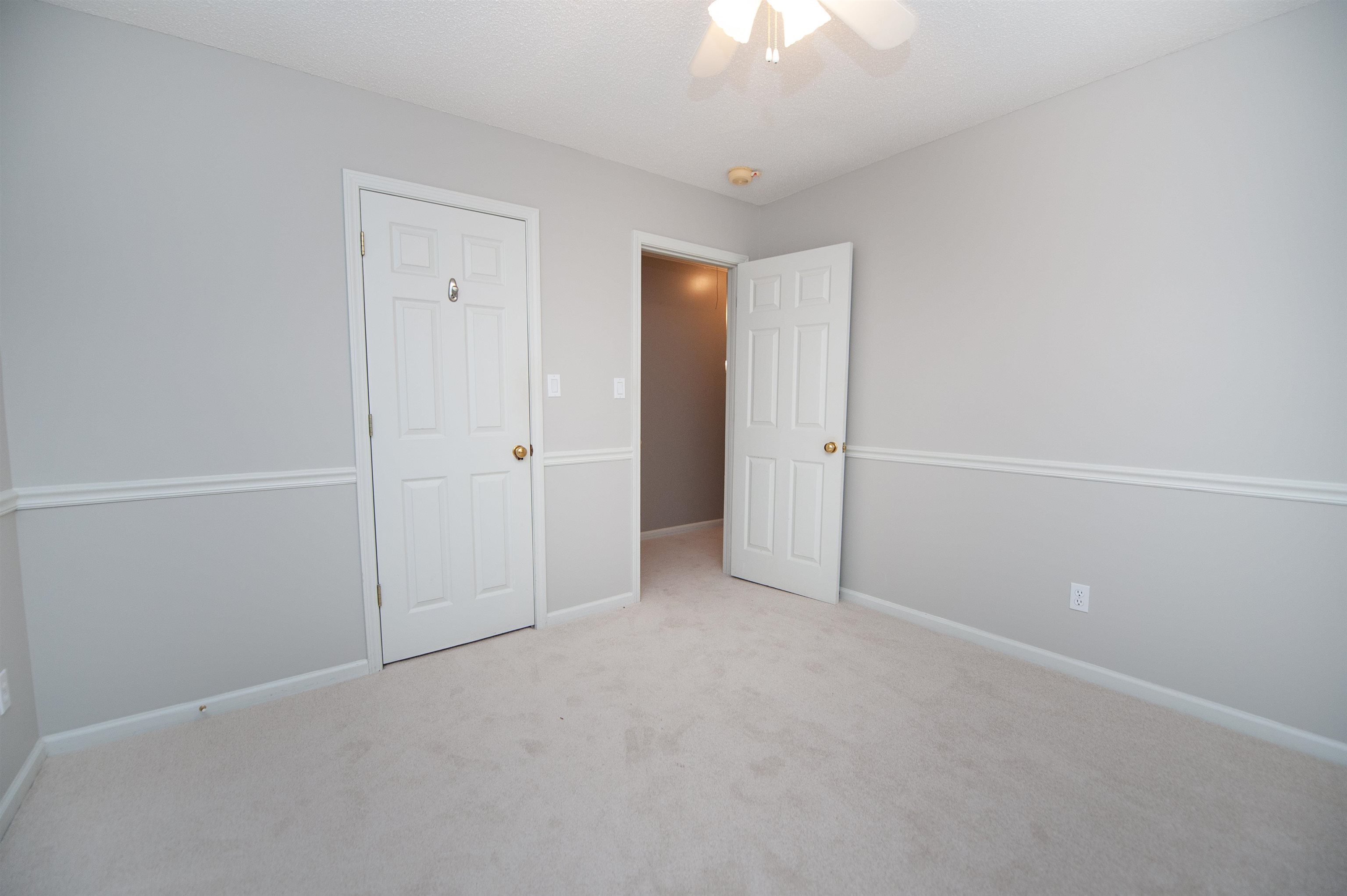 372 W Autumn Ridge Road