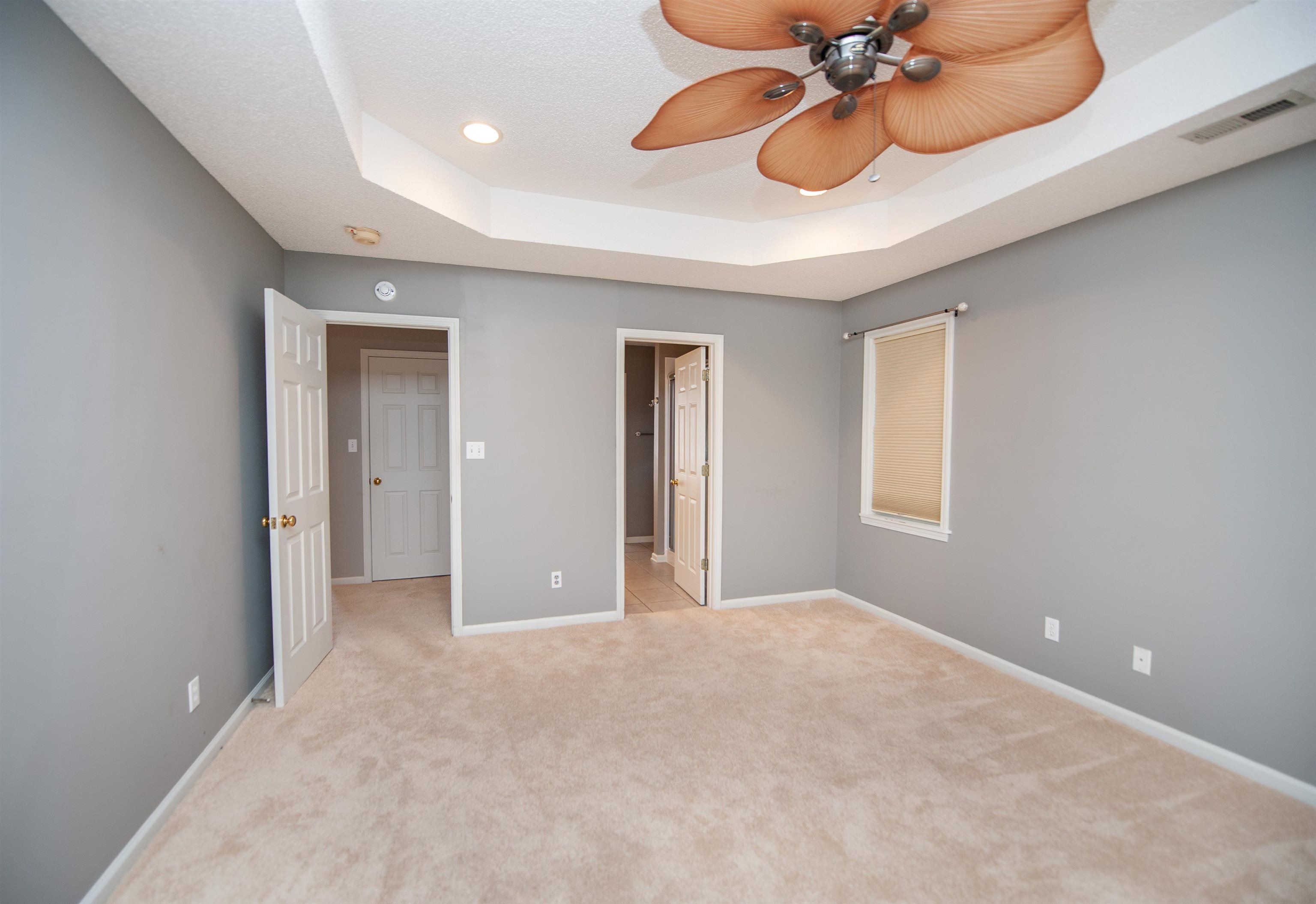 372 W Autumn Ridge Road