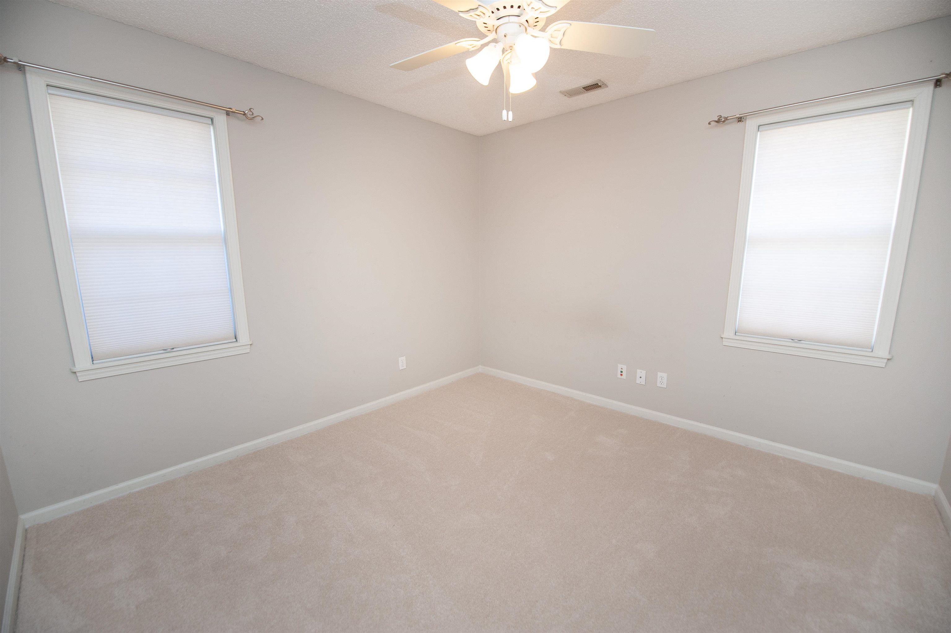 372 W Autumn Ridge Road