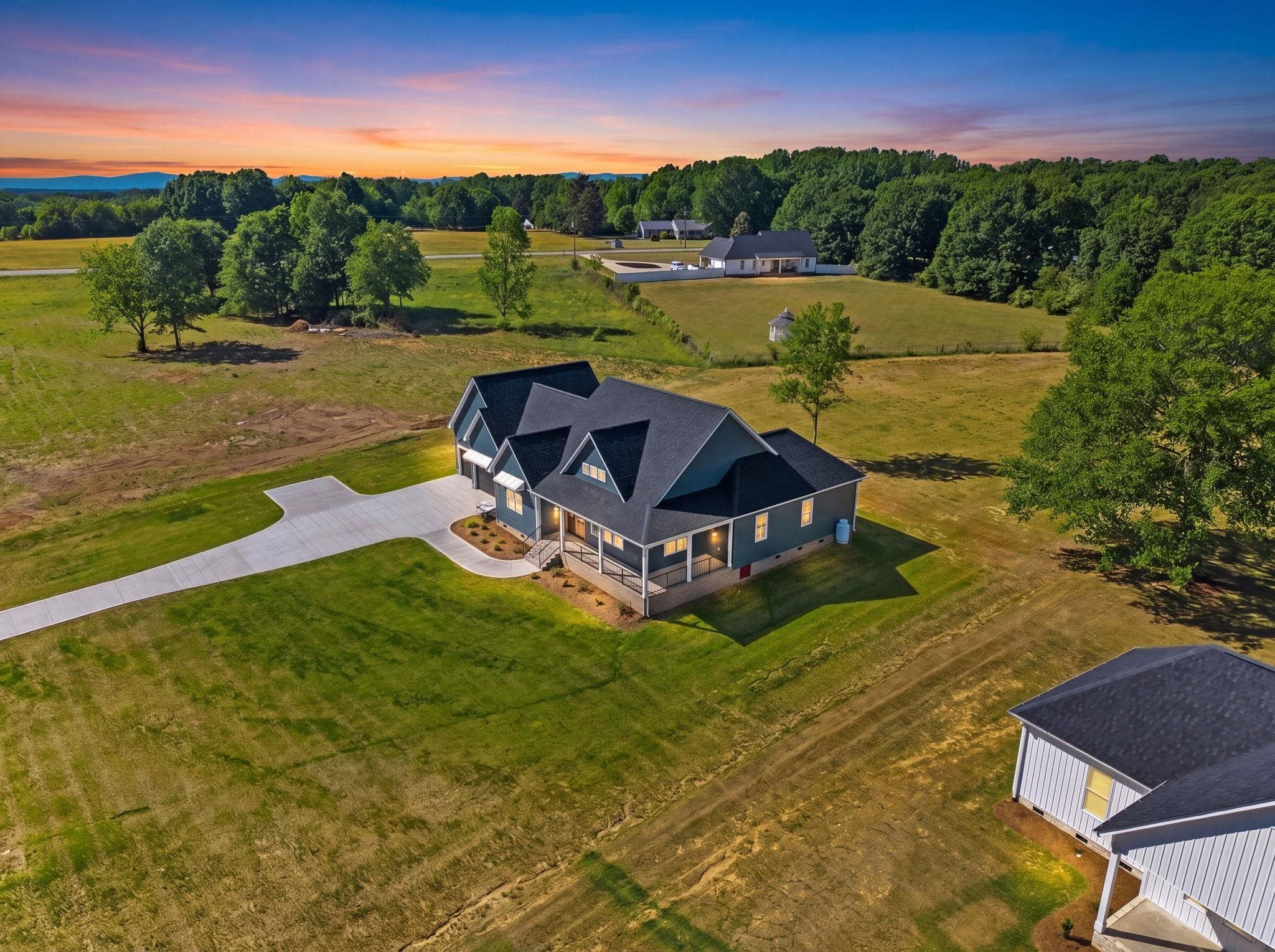 1452 Stateline Road