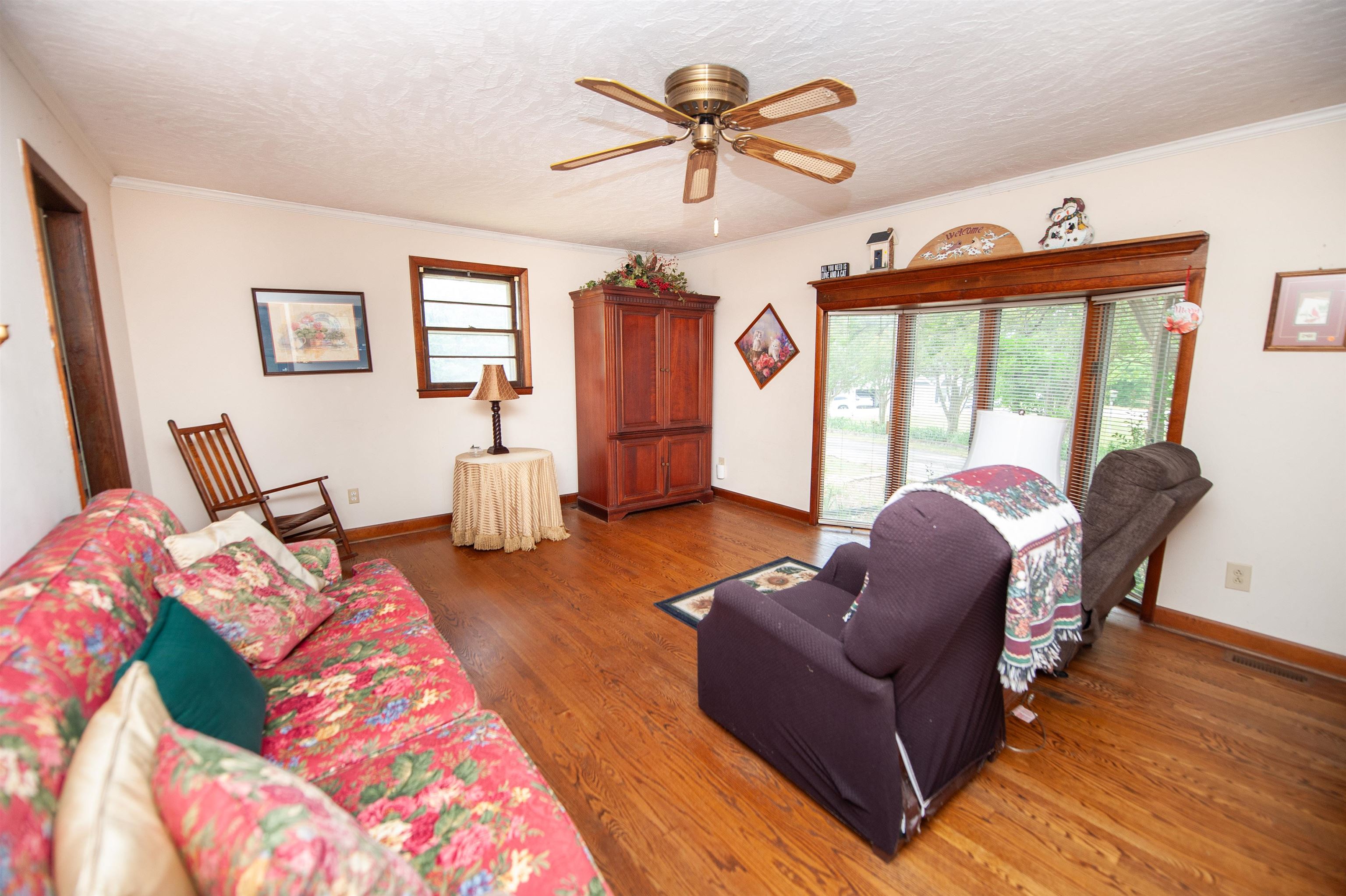 607 Vanney Circle