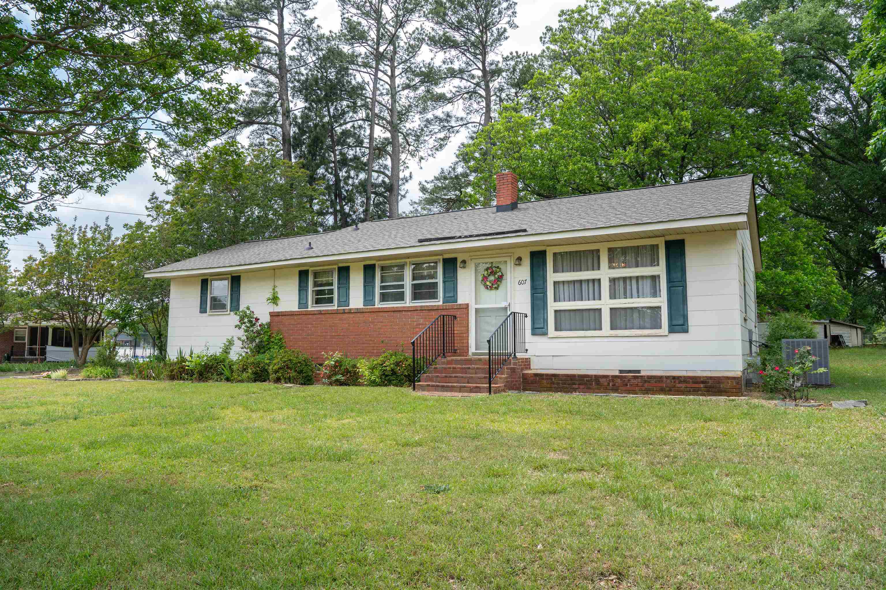 607 Vanney Circle