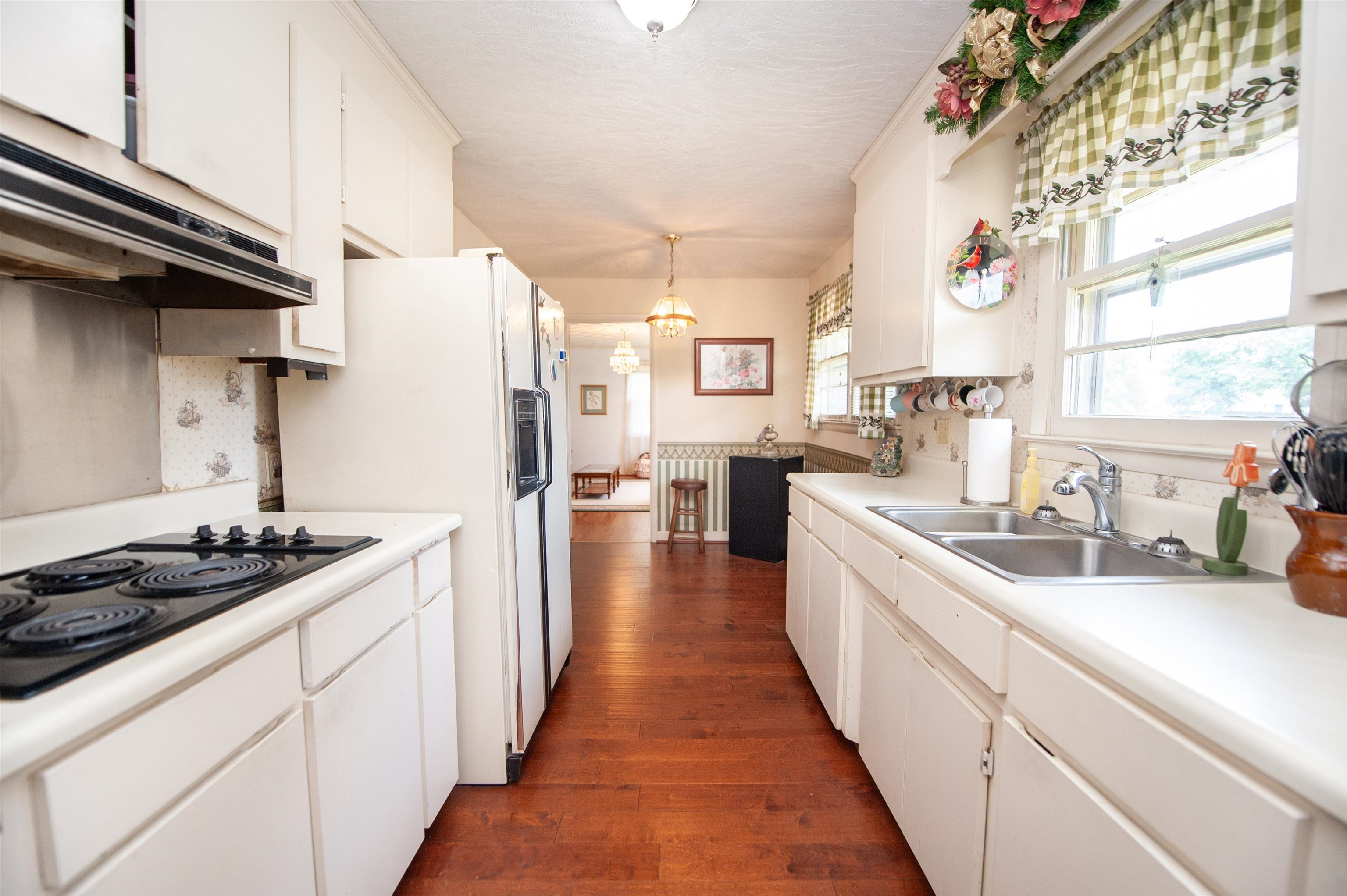 607 Vanney Circle