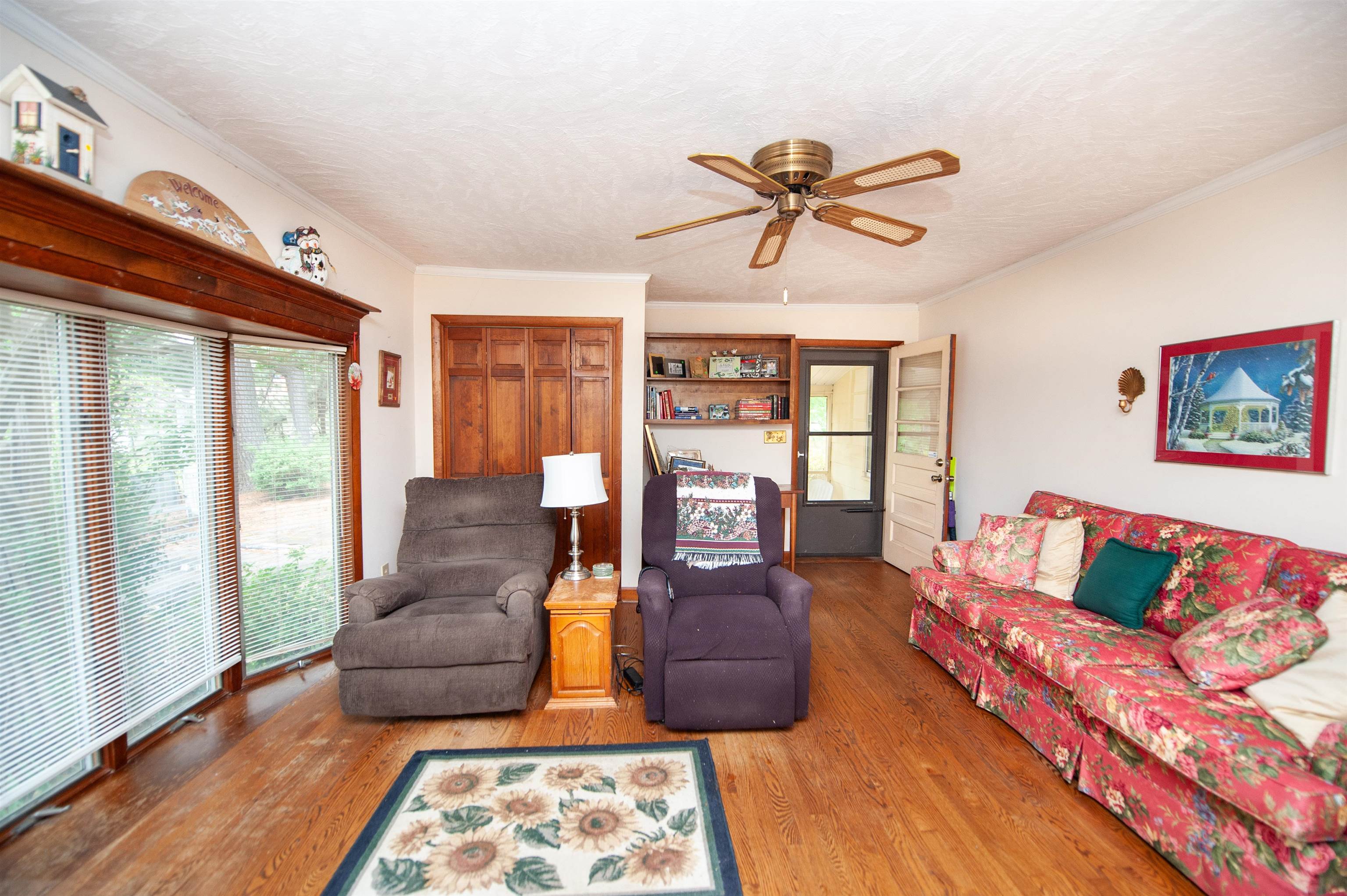 607 Vanney Circle