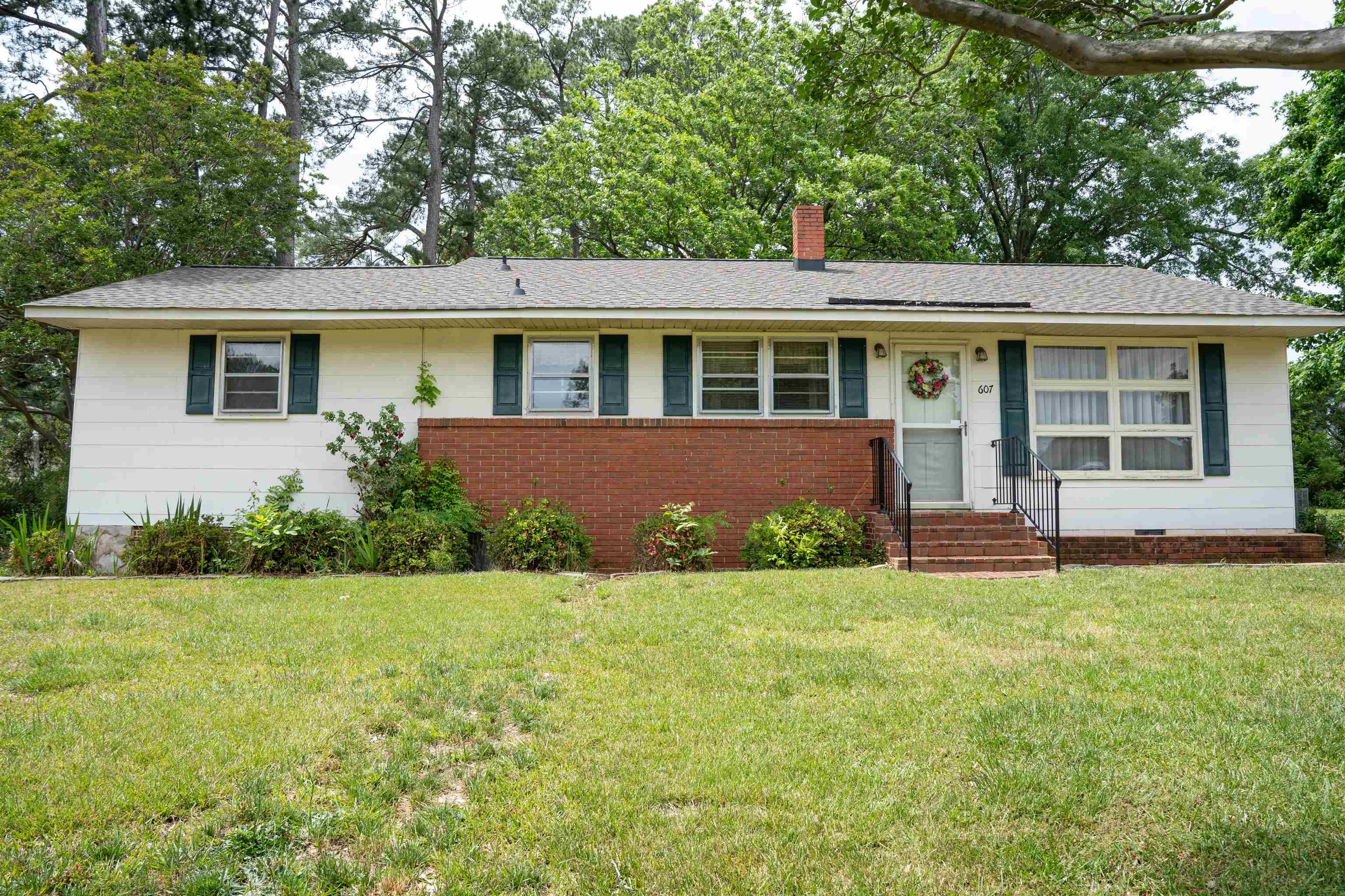 607 Vanney Circle