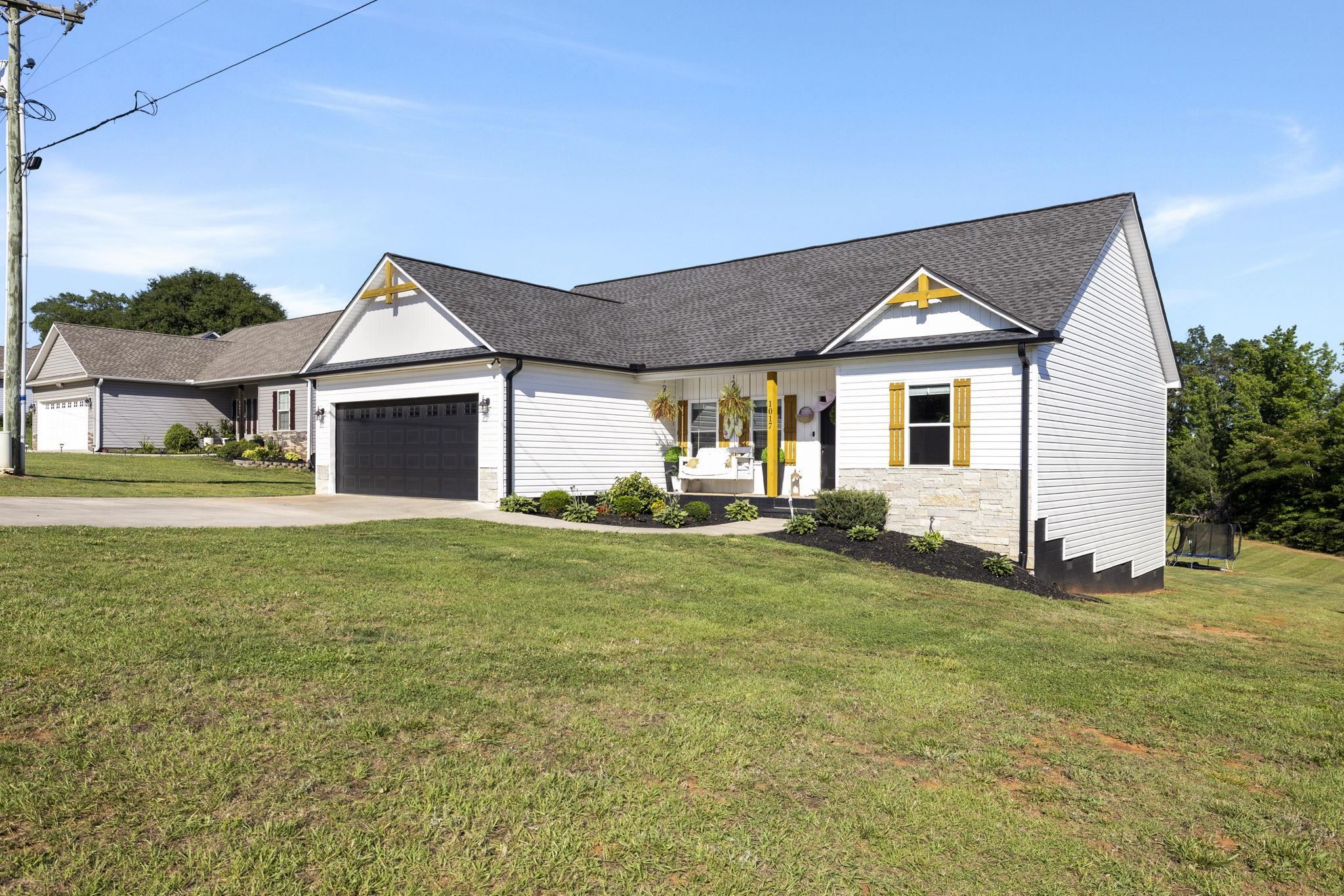 1017 Mason Rd Road