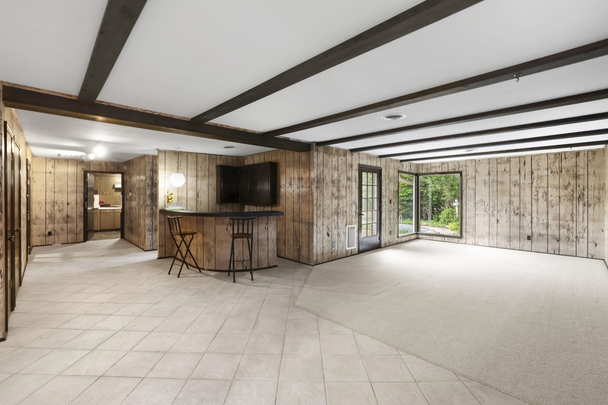 108 Sunline Place