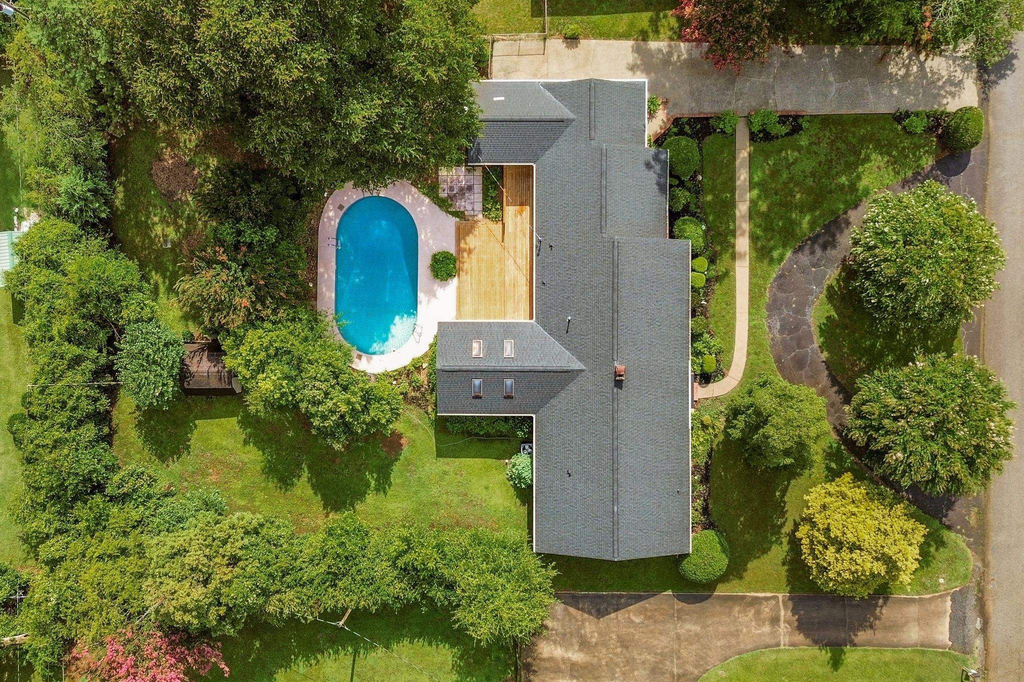 108 Sunline Place