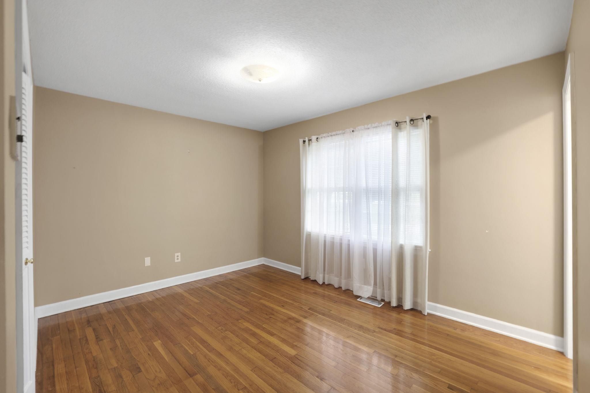 108 Sunline Place