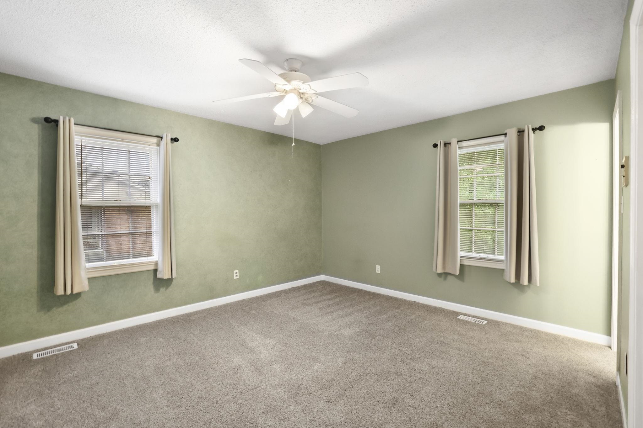 108 Sunline Place