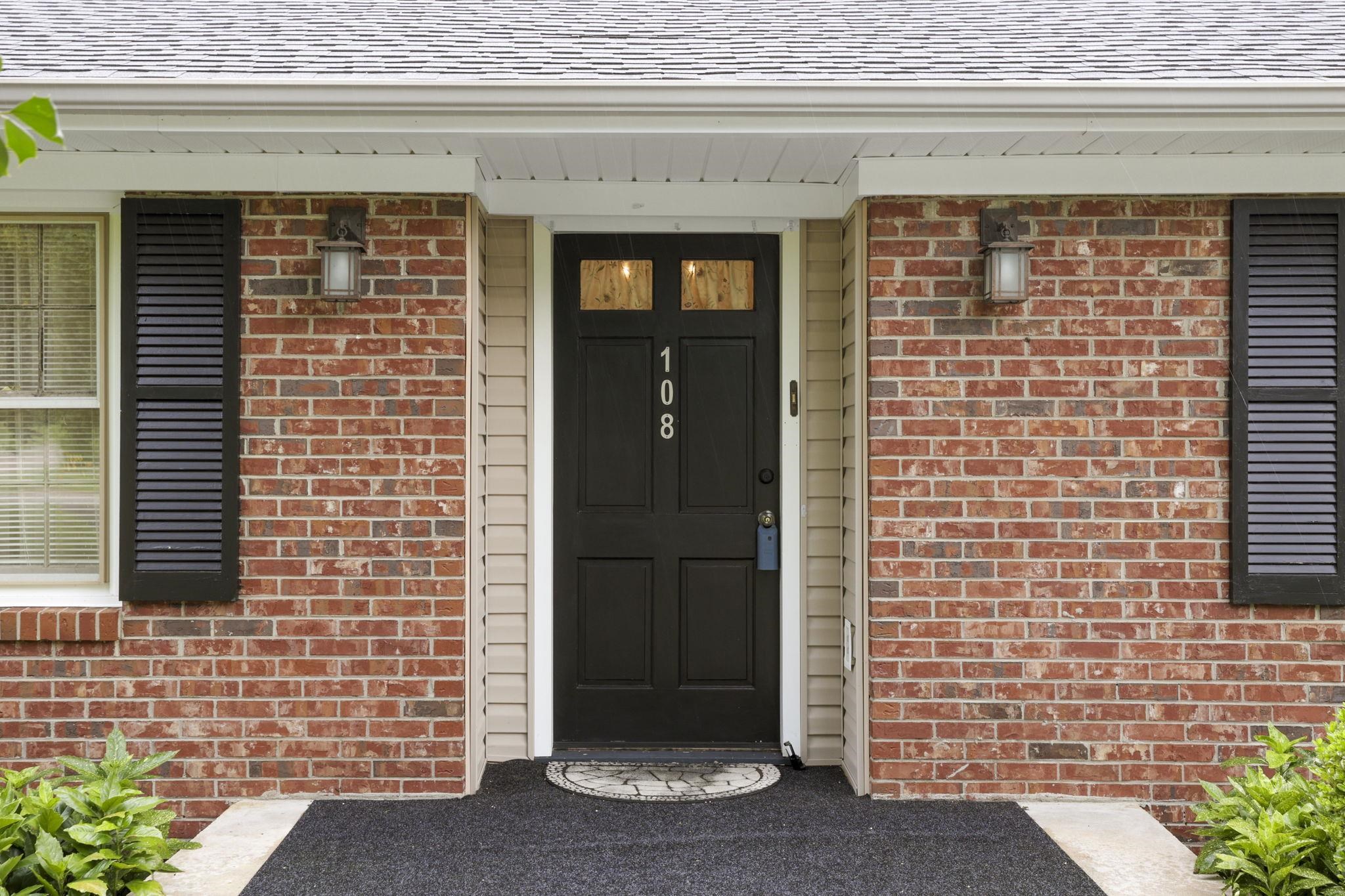 108 Sunline Place
