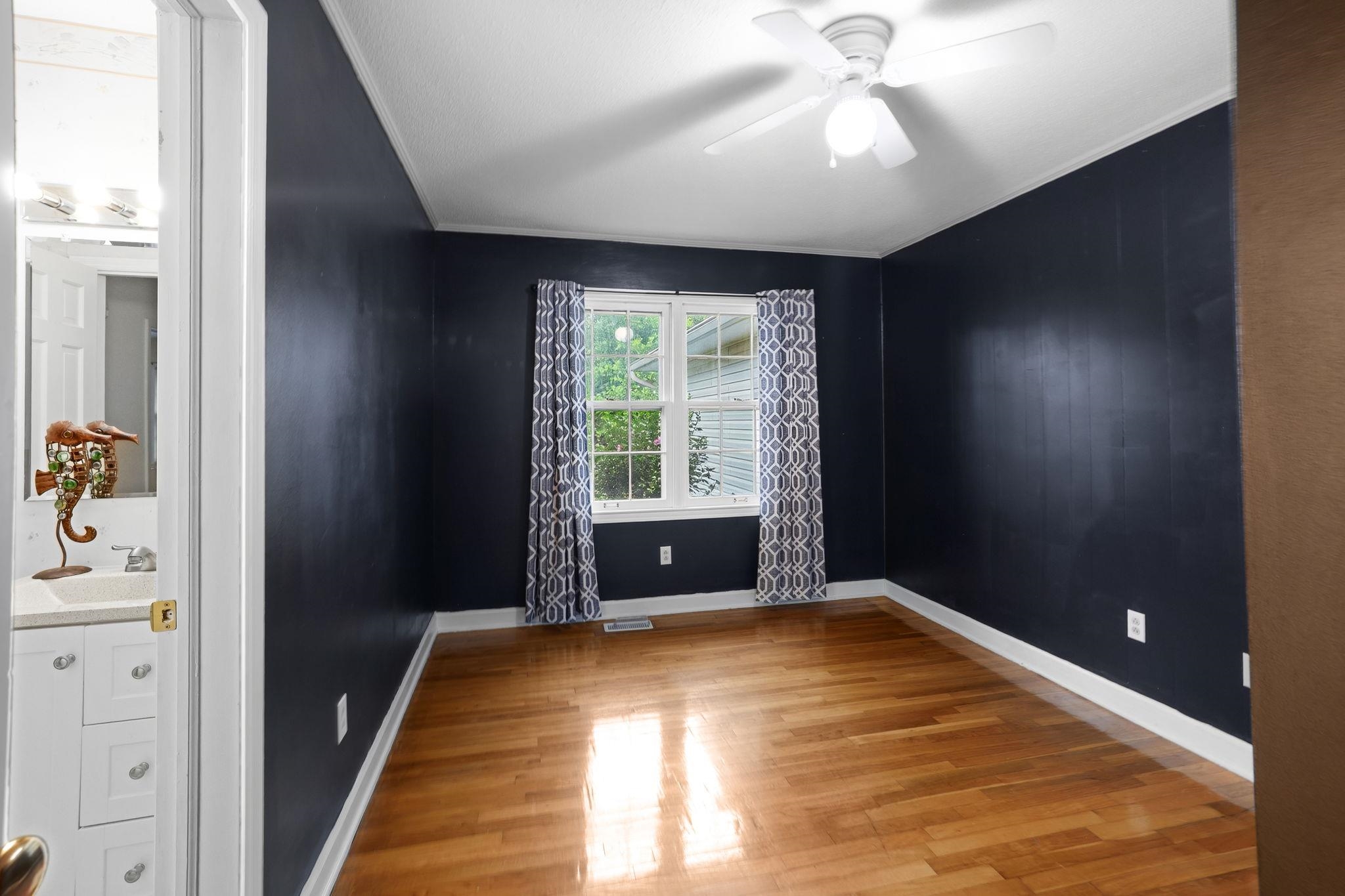 108 Sunline Place