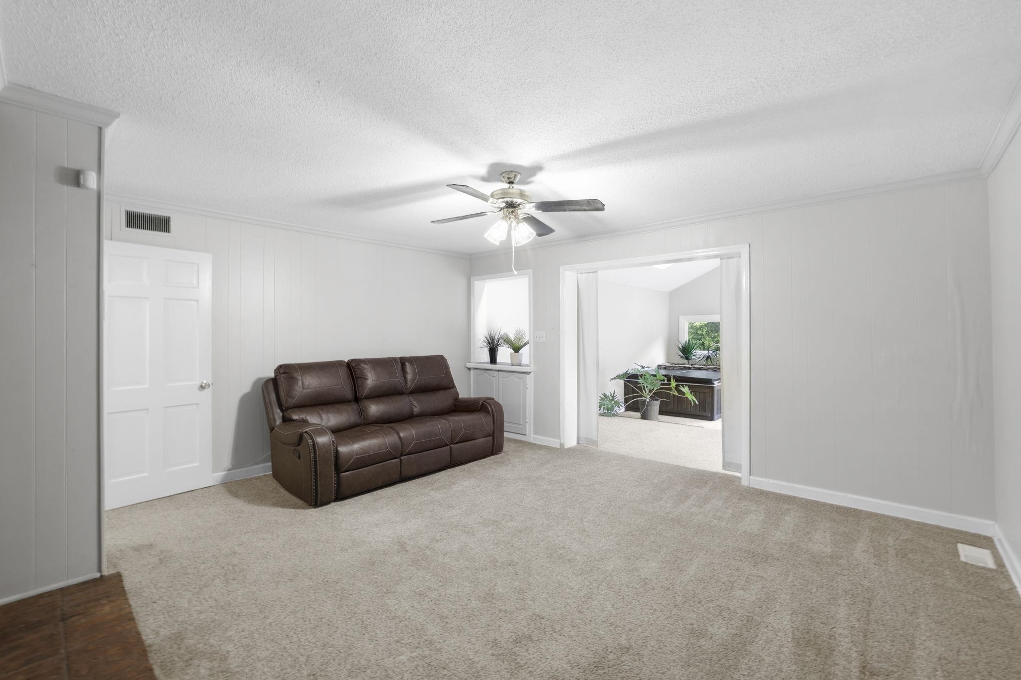 108 Sunline Place