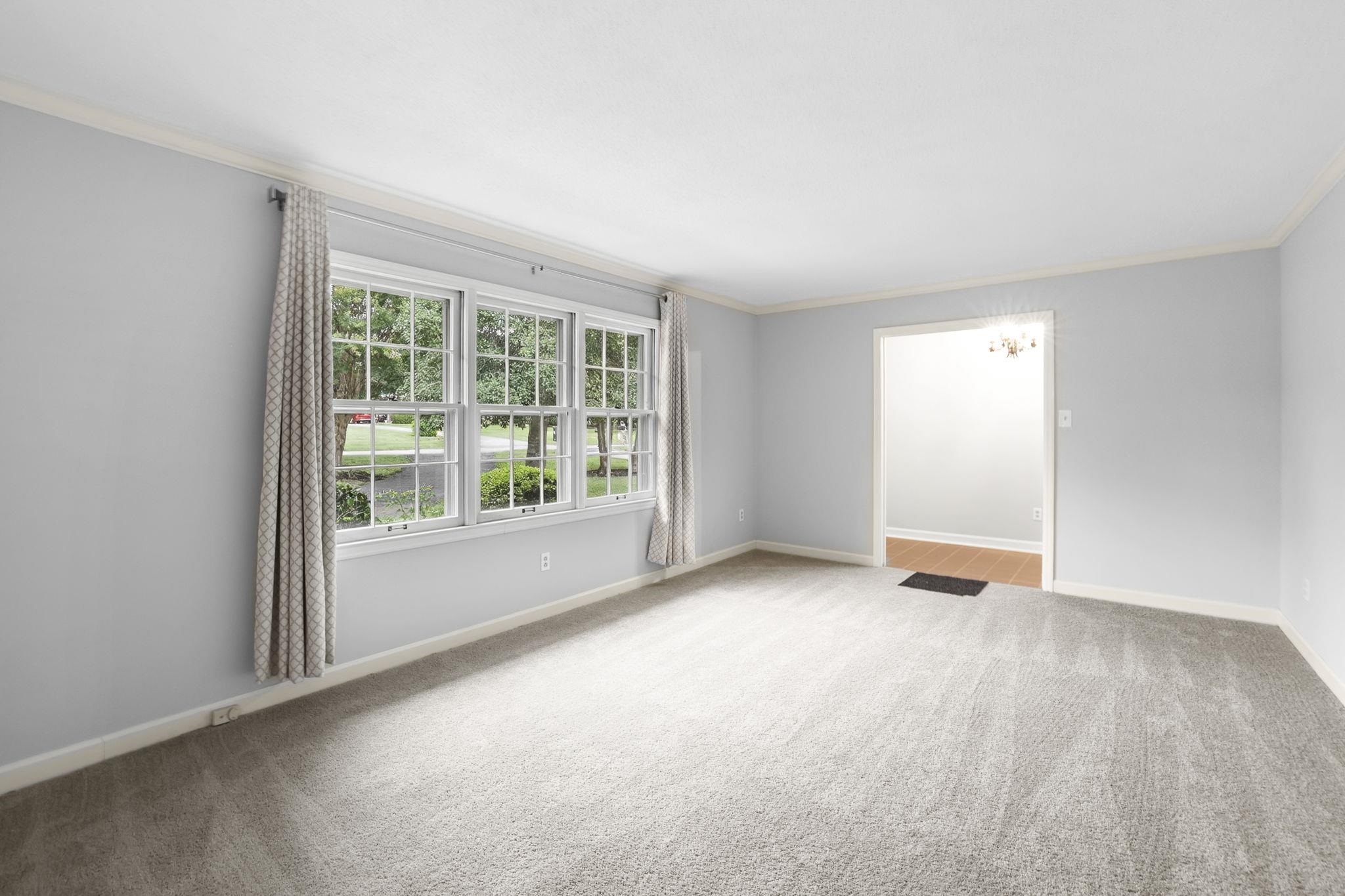 108 Sunline Place