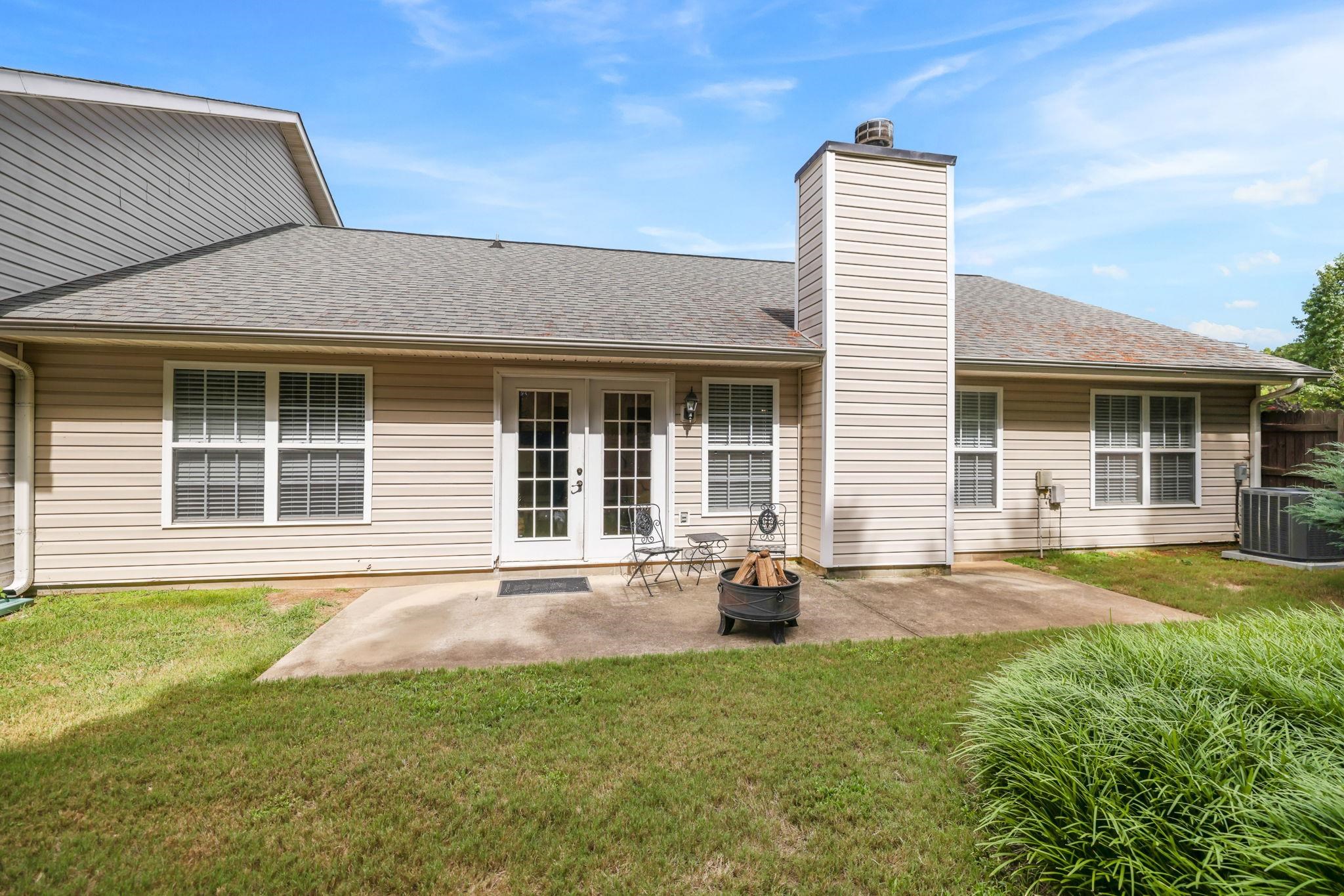 10 River Birch Way