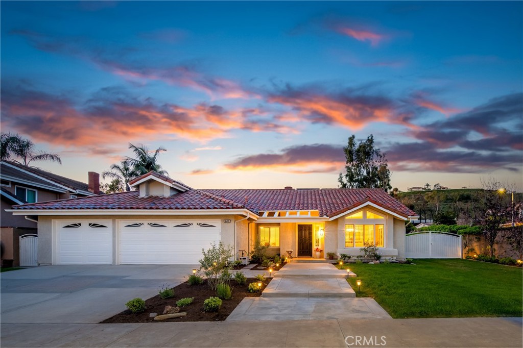 6403 E Waterton Avenue