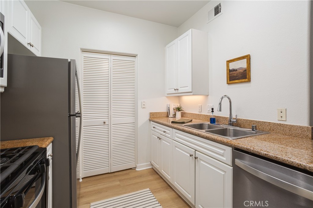 2110 Watermarke Place