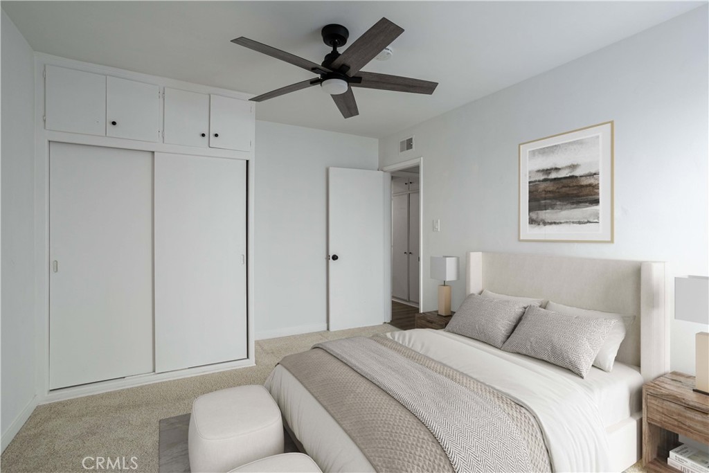 1250 E Ocean Boulevard 307