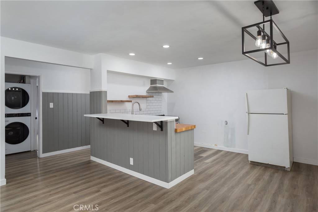 1250 E Ocean Boulevard 307