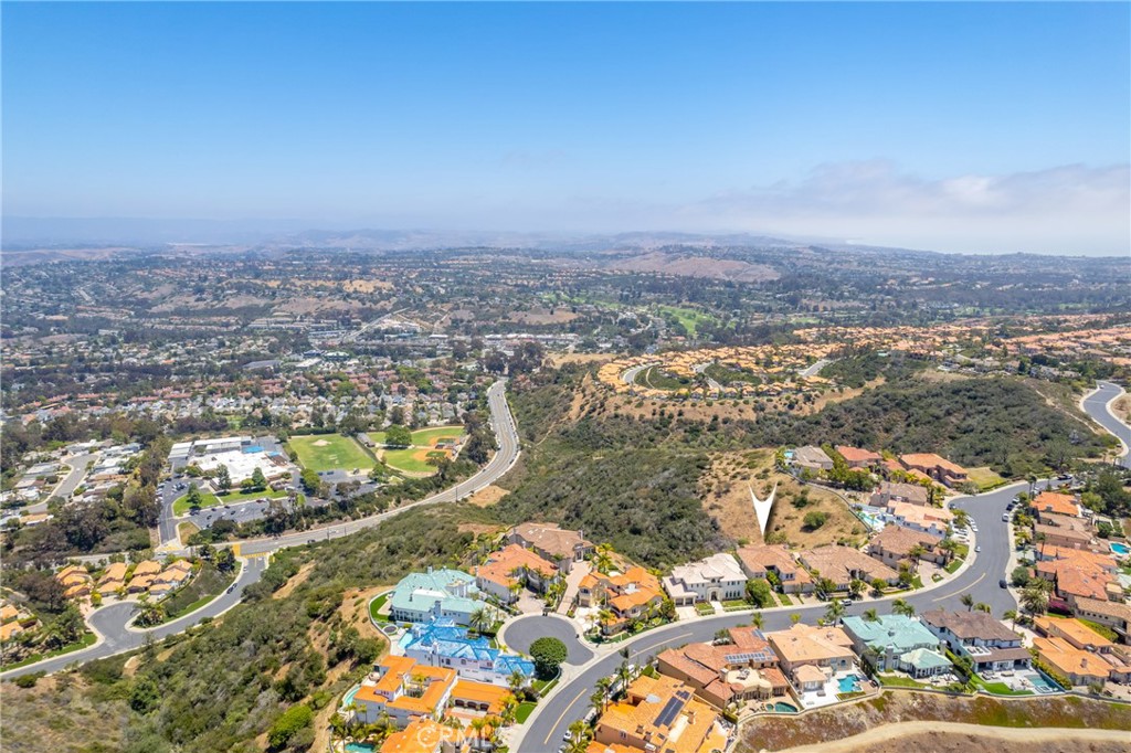 32 Vista Montemar