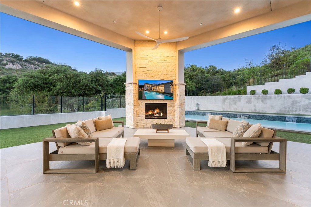 19892 Summit Trail Road