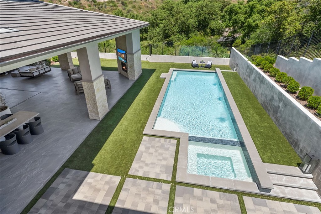 19892 Summit Trail Road