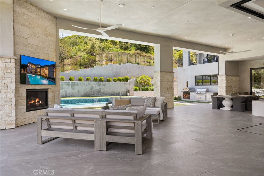 19892 Summit Trail Road