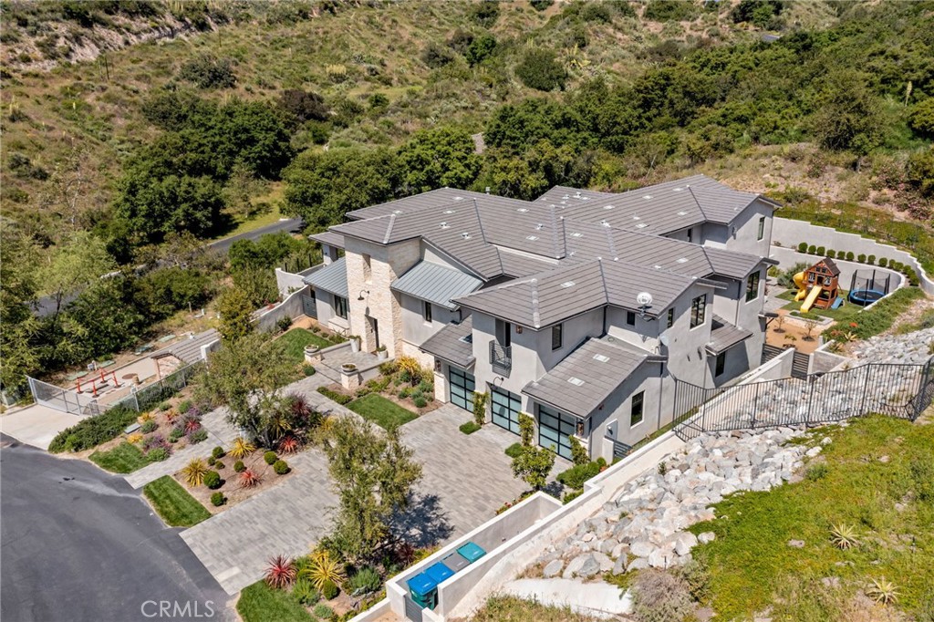 19892 Summit Trail Road