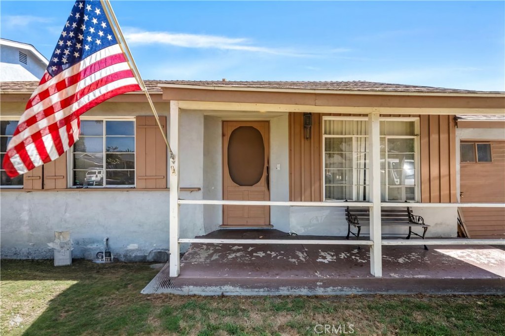 2558 Westminster Avenue