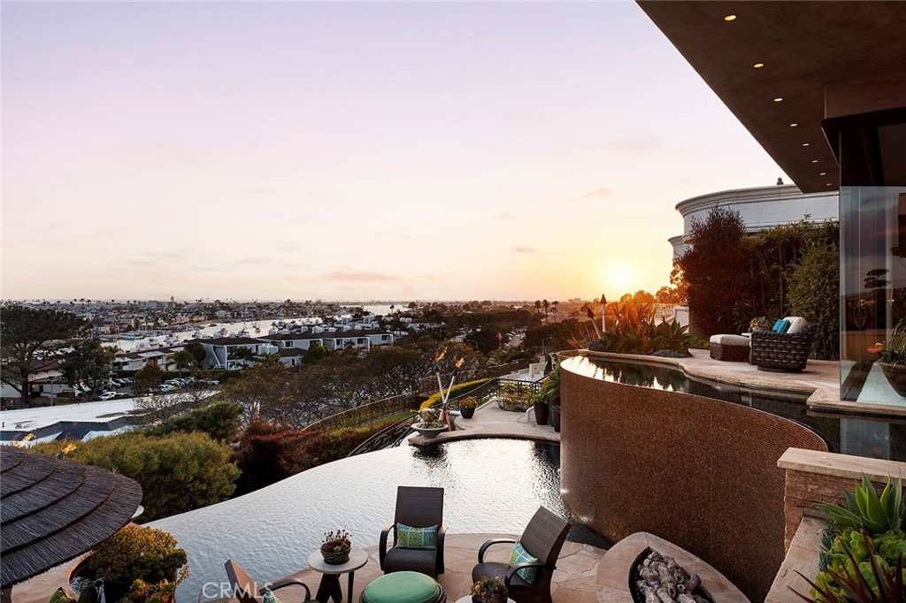 1131 Dolphin Terrace