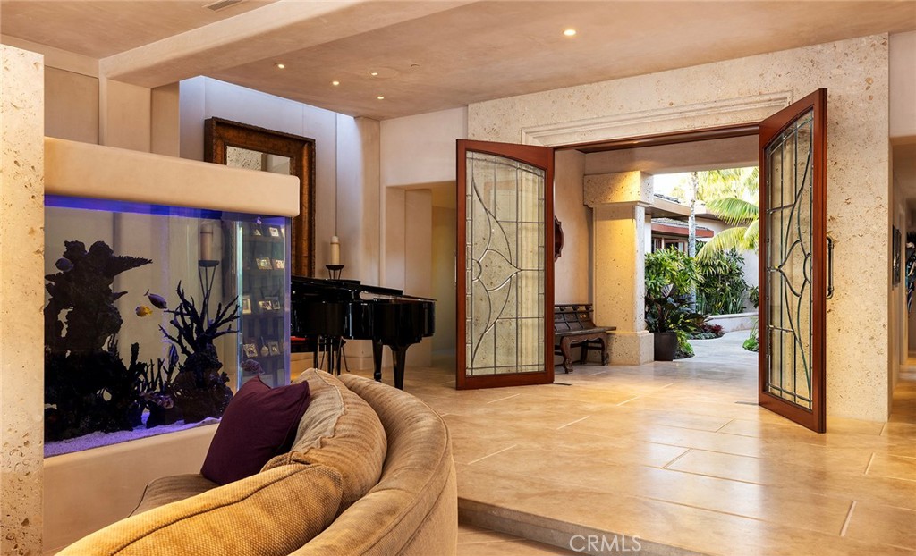 1131 Dolphin Terrace