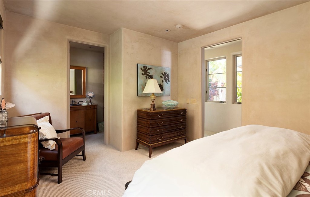 1131 Dolphin Terrace