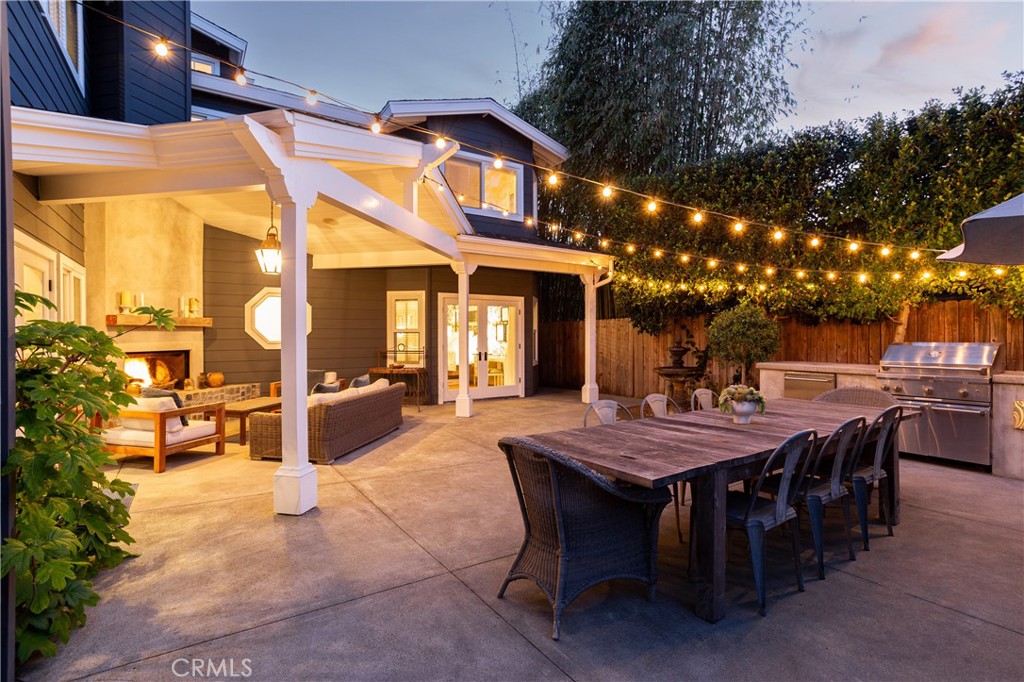 2400 Holly Lane
