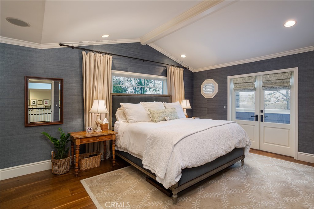 2400 Holly Lane