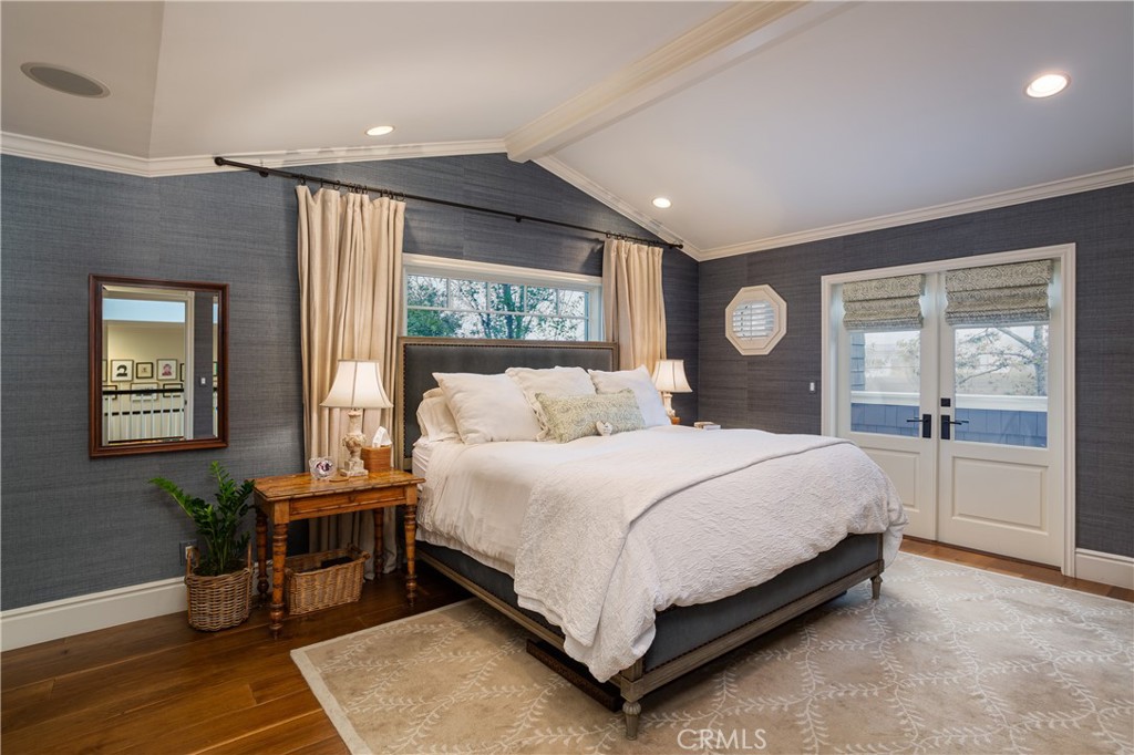 2400 Holly Lane