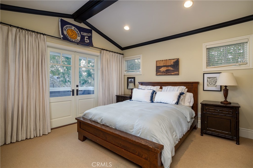 2400 Holly Lane