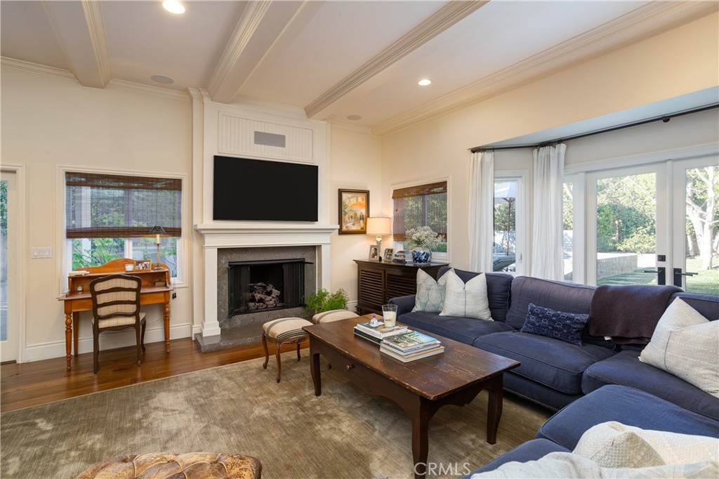 2400 Holly Lane