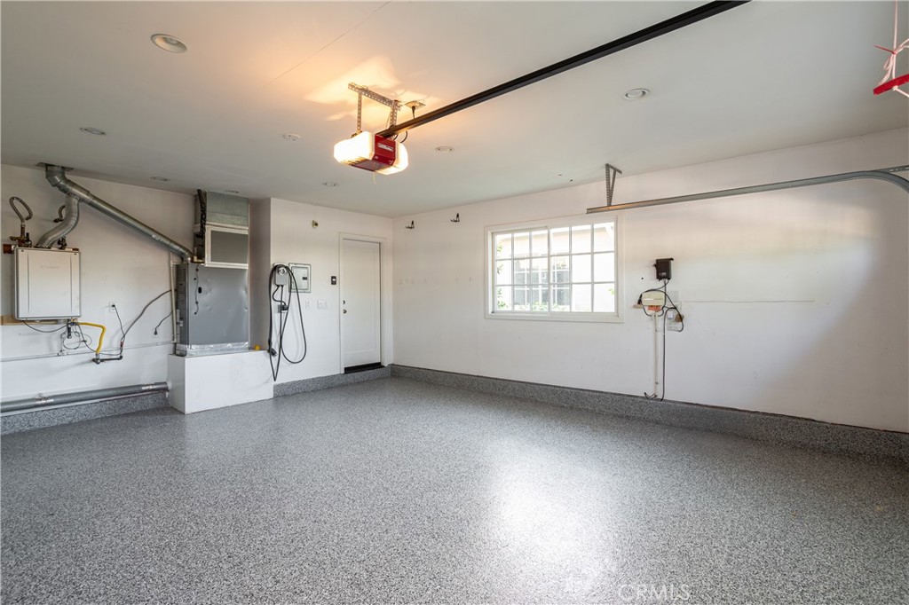 1307 Oxford Lane